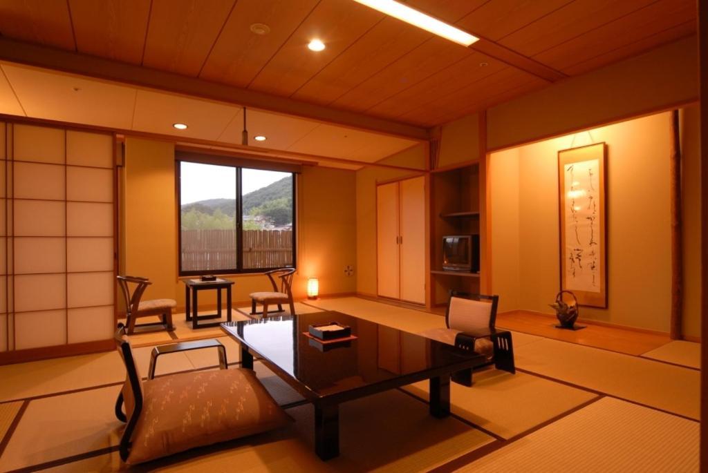 Marukyu Ryokan Izu  Room photo